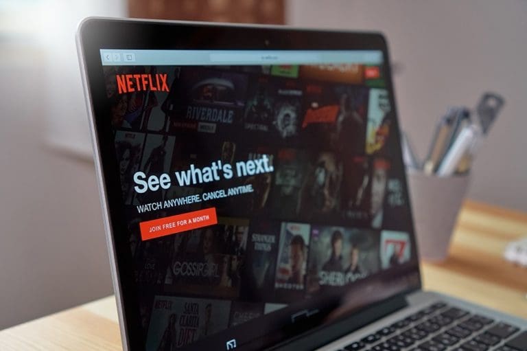 how-to-use-netflix-without-a-smart-tv-my-entertainment-world